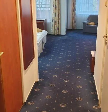 M-apartamenty W Hotelu Polonia 3* 코워브제크