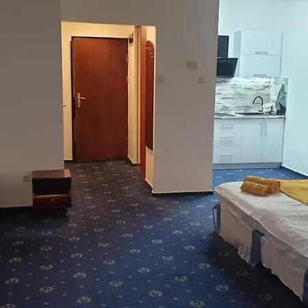 M-apartamenty W Hotelu Polonia Hotel apartamentowy *